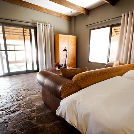 Вілла Bagatelle Kalahari Game Ranch Hardap Екстер'єр фото